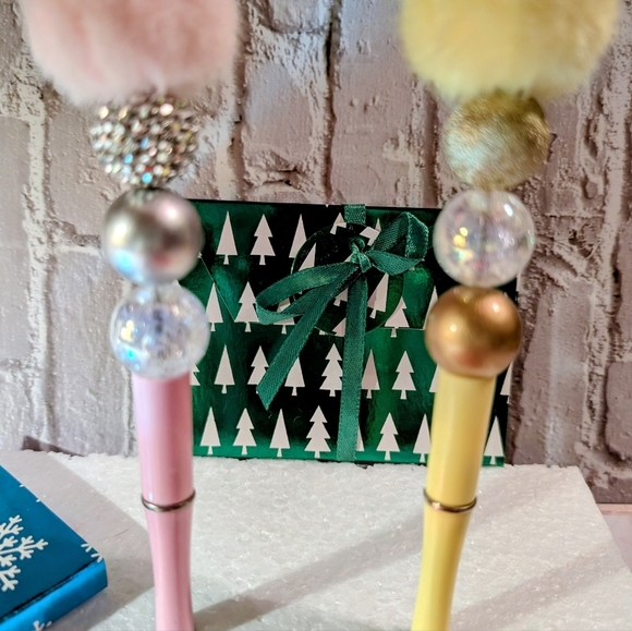 2 Luxury Beaded Colorful Pom Pom Pens - Picture 2 of 2